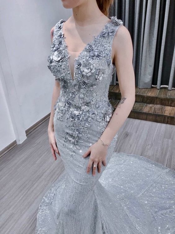 Sparkly Mermaid Wedding Dress Bridal Gown Sleeveless V-neckline Long Train Special Prom Dress cg10068