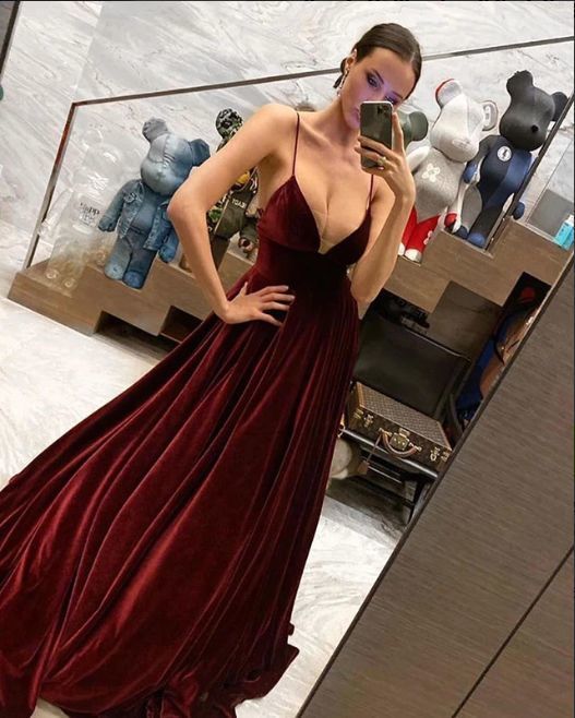 Beautiful Spaghetti Strapless V Neck Burgundy Velvet Prom Dresses cg13215