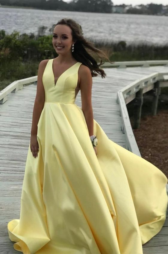 Elegant Princess V Neck Yellow Long Prom Dress Pegant Gown cg13470
