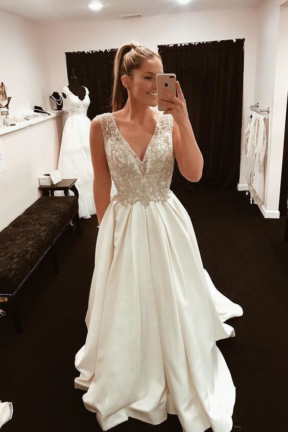 V-Neck Prom Dress,White Lace Prom Dress,Beaded Prom Dress,Sleeveless Formal Party Dress cg14246