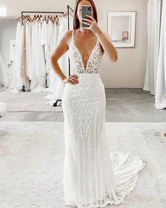 Deep V-neck Lace White Sheath Prom Dress cg14552