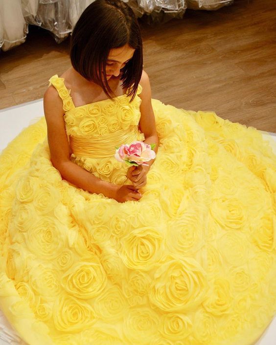 Yellow 3D Flower Lace Square Neckline Prom Dress cg13574