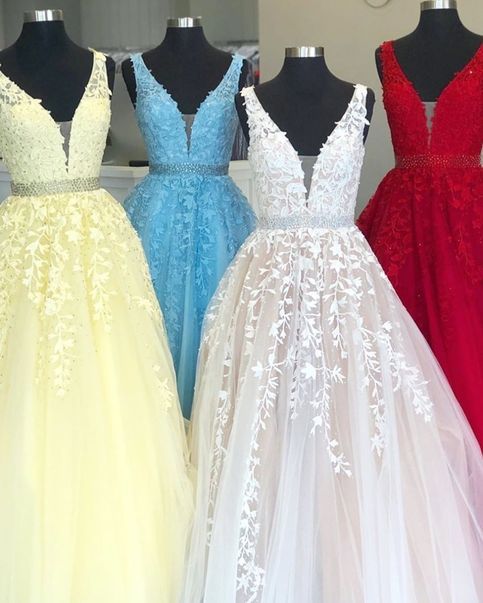 Gorgeous A Line V Neck Prom Dresses Appliques Beading Evening Dresses cg15545