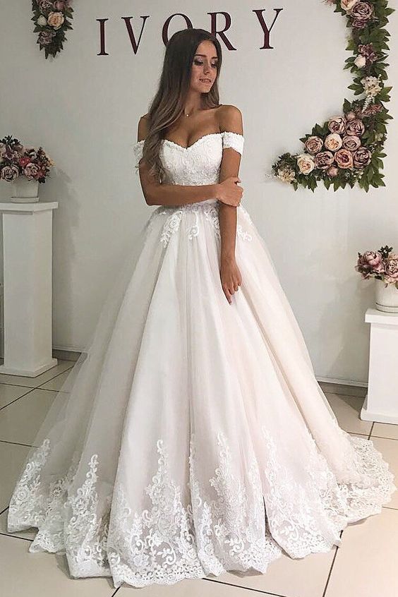 romantic and graceful wedding dress, with floral lace appliqué Prom Dress cg16460