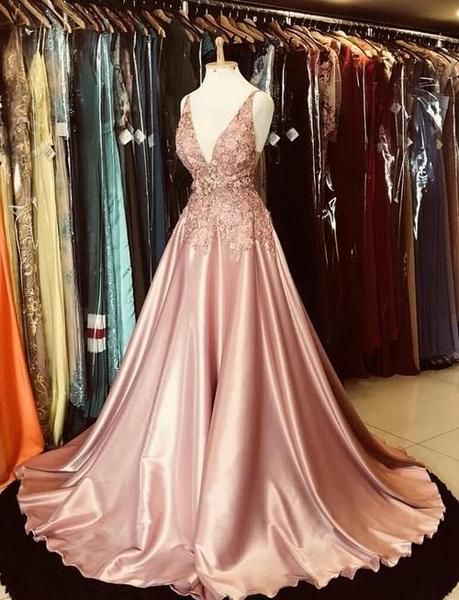 Gorgeous A-line V-neck Appliques Top Hot Selling Long Prom Dresses cg16547