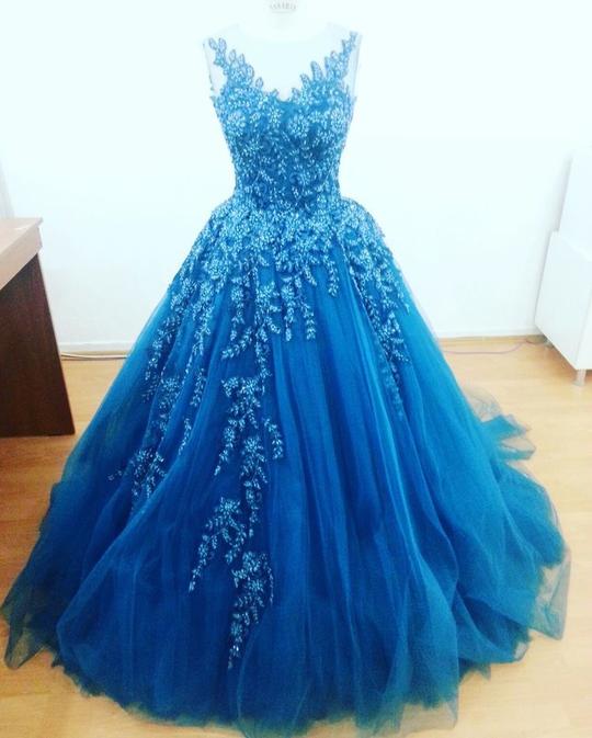 V Neck Tulle Prom Dresses Pageant Gowns with Appliques cg19803