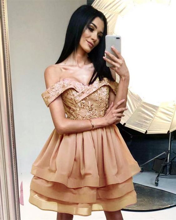 Off Shoulder Homecoming Dresses Lace Appliques Organza Ruffles cg3006