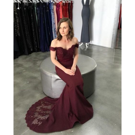 Elegant Off Shoulder Sweetheart Lace Long Prom Dress cg5899