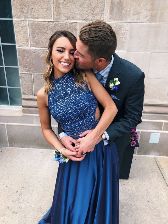 Elegant A Line Halter Cross Royalblue Long Prom Dresses with Beading cg6214
