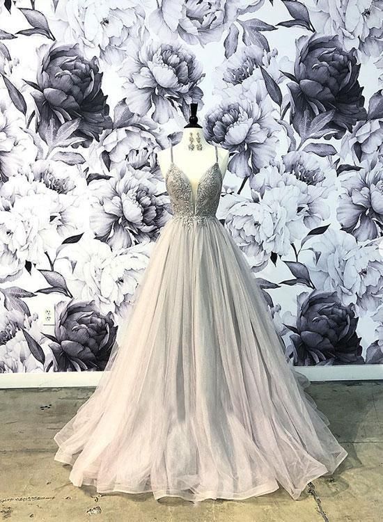 Stylish V Neck Graduation Dress Tulle Evening Dress Lace Long Prom Dress cg6503