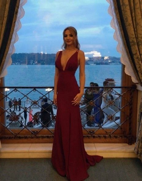Sexy Slit Evening Dress,Open Back Burgundy Party prom Dresses cg7708