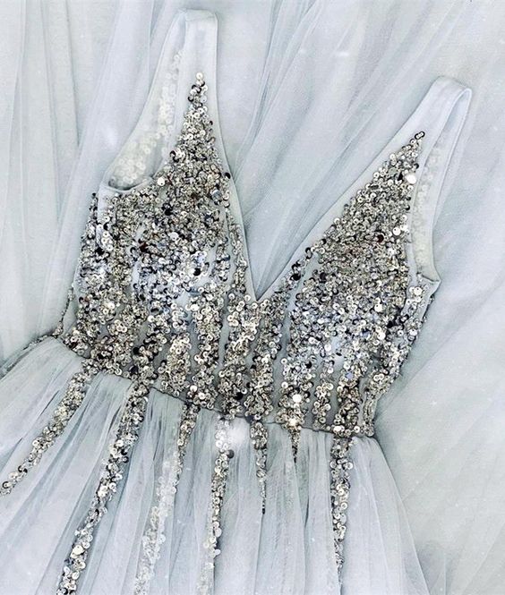 Deep V Neck Long Tulle Backless Evening Gowns Silver Sequin Beaded Prom Gowns cg8045