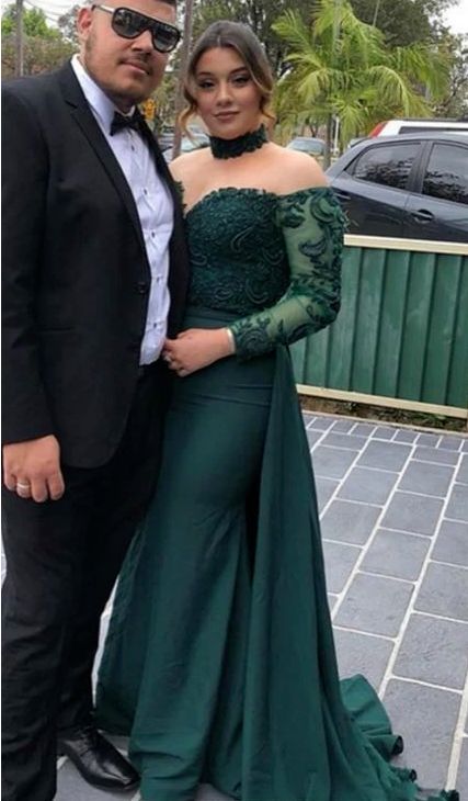 Off-shoulder Long Sleeves Green Lace Prom Dresses cg9654