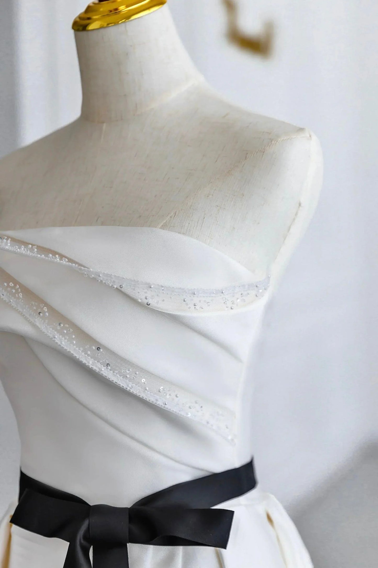 White A Line Strapless Sequins Satin Prom Dress Formal Evening Dress SH1635