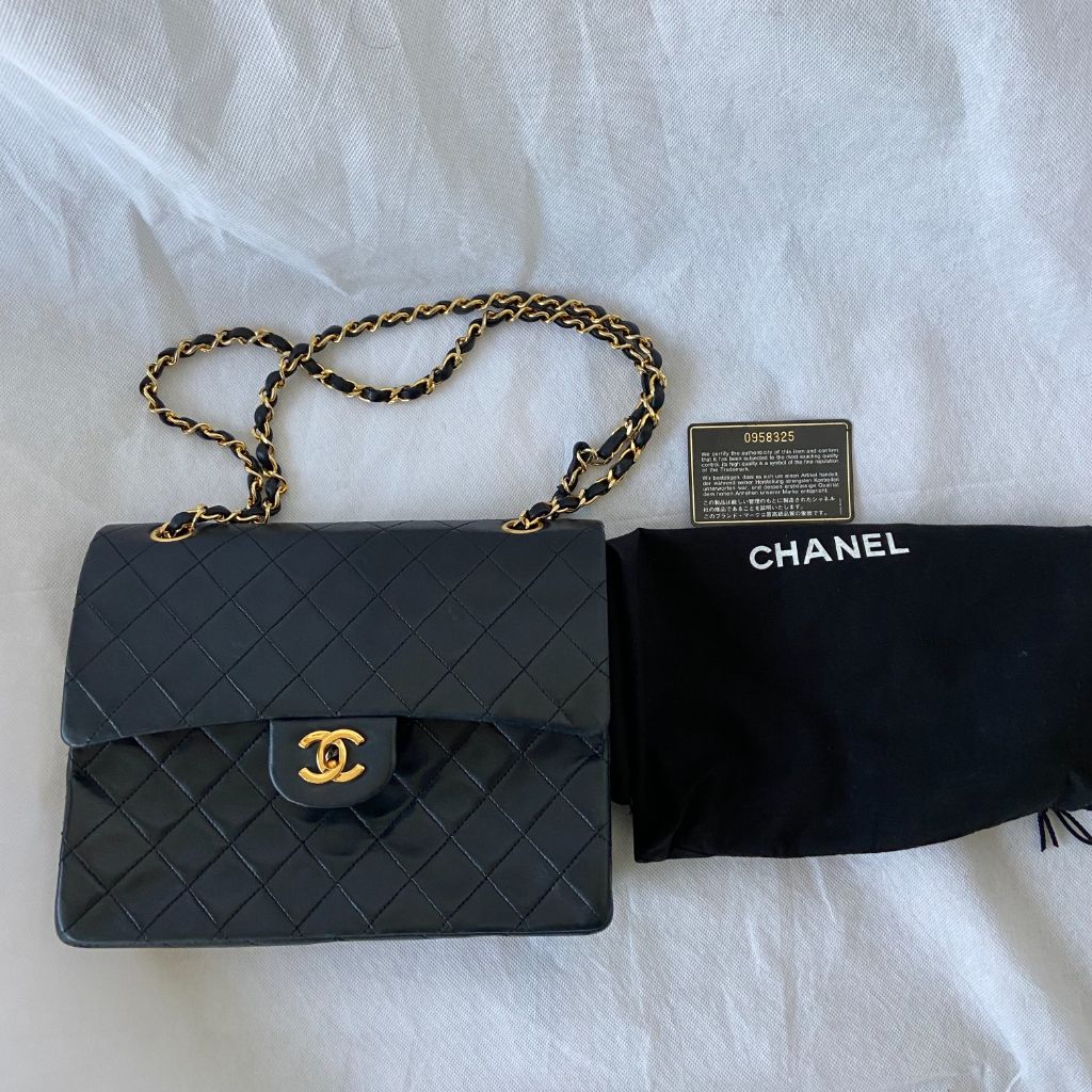 Chanel Black Lambskin Vintage Flapbag