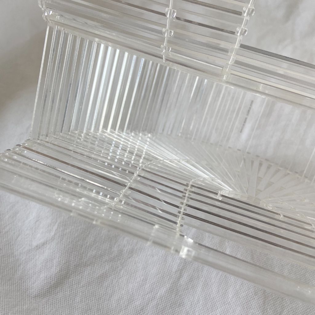 Cult Gaia crystal clear Plexi clutch