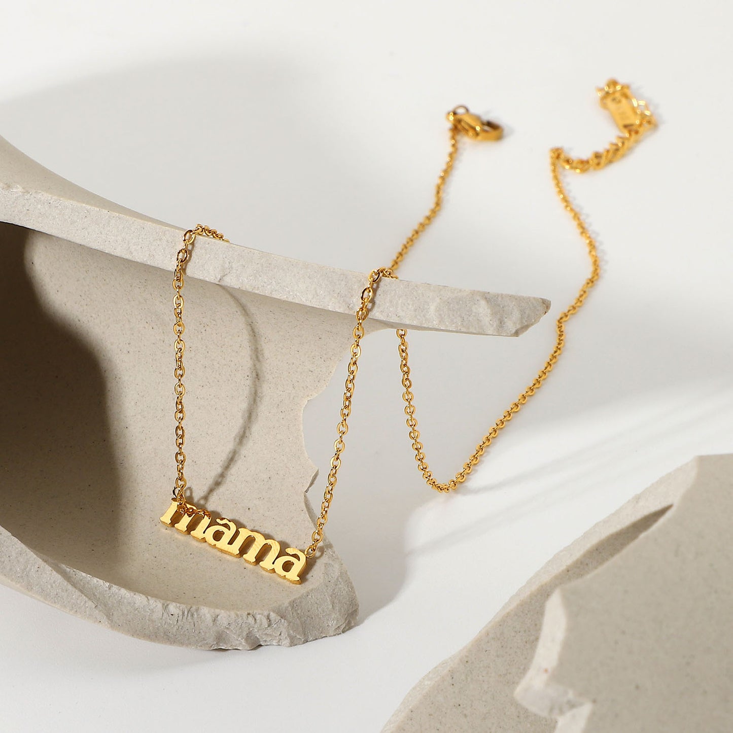 mama letter pendant
