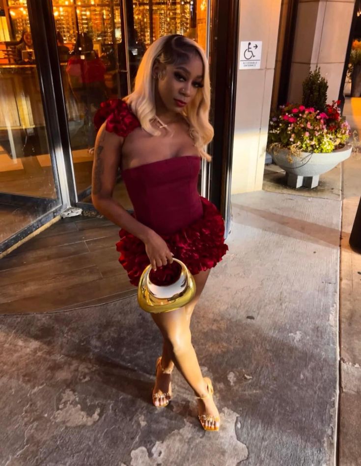 Sexy Sheath Strapless Burgundy Satin Mini Short Formal 8th Grade Homecoming Dresses Summer Middle School Hoco Dress 20th Birthday Outfits DH1171