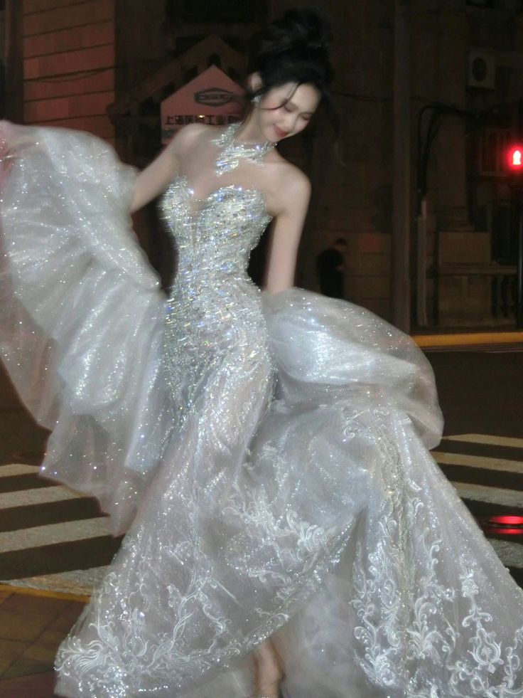 Luxury Mermaid Sweetheart Sleeveless Sequin With Pearls Beads Wedding Dress Modest Wedding Dresses Princess Wedding Gowns DH1487