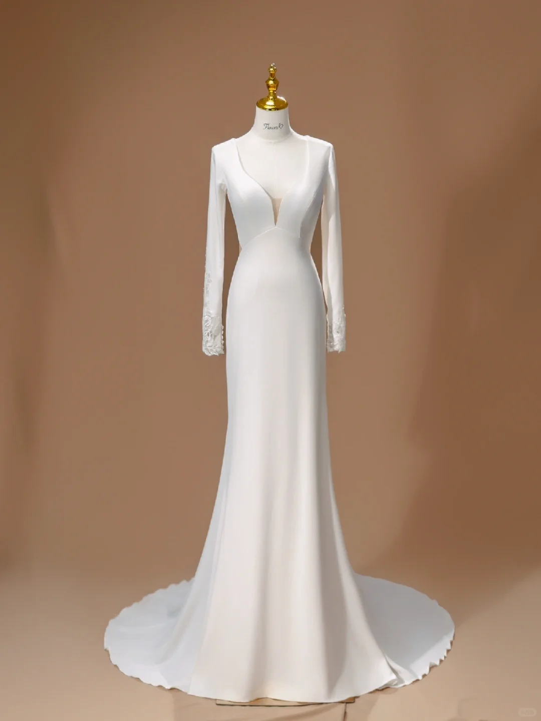 Unique Bridal Dress Mermaid V Neck Satin Long Sleeves White Wedding Dress Long Wedding Dresses Modest Wedding Gowns DH2801