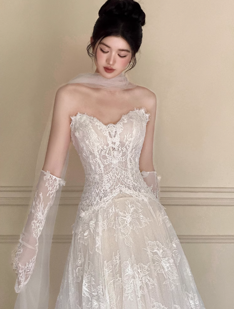 Classic Bridal Gown A Line Sweetheart Lace White Wedding Dresses Minimalist Bridal Gowns DP1645