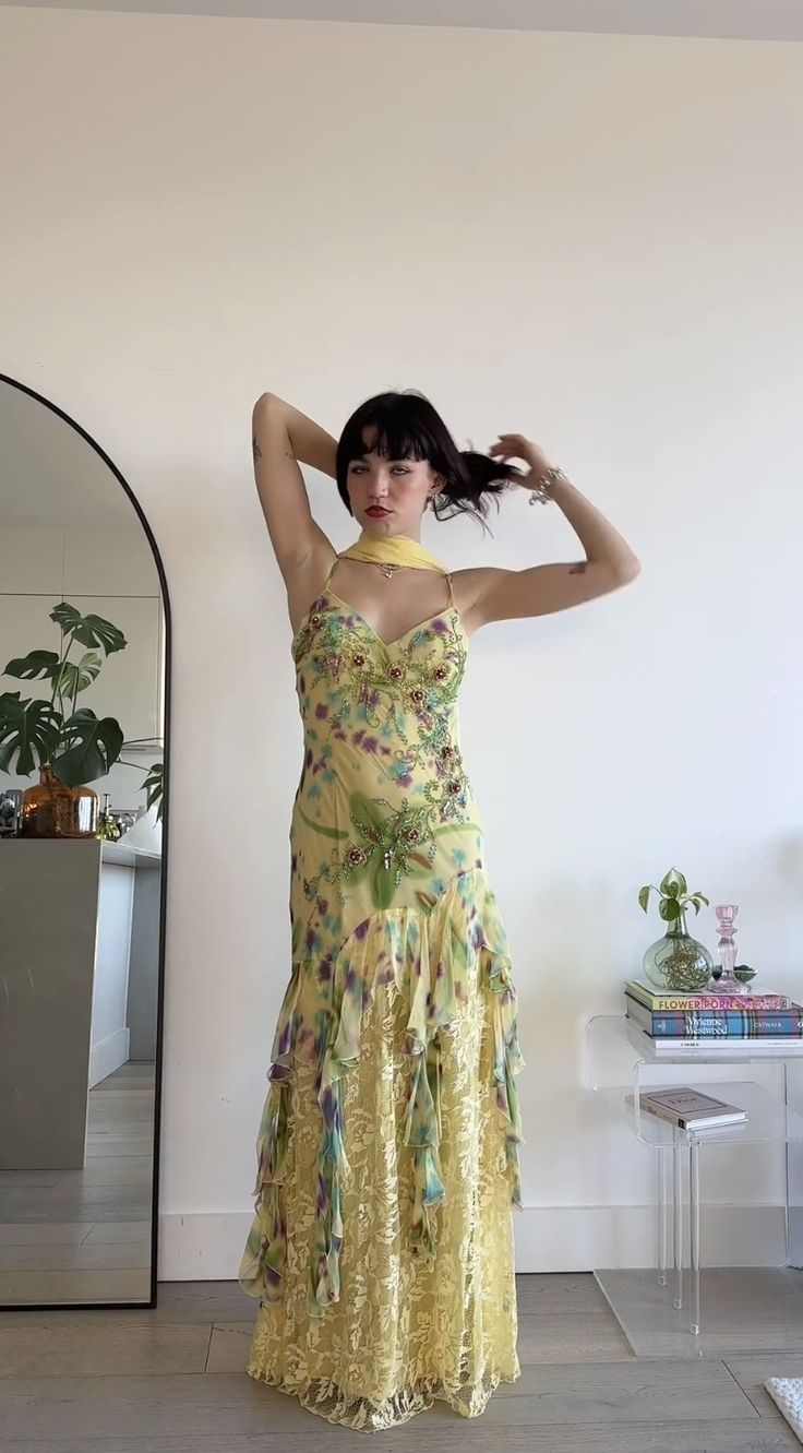 Yellow fashion elegant exquisite beaded spaghetti strap tulle long ruffled lace ball gown evening dress party dress prom dress gh3187
