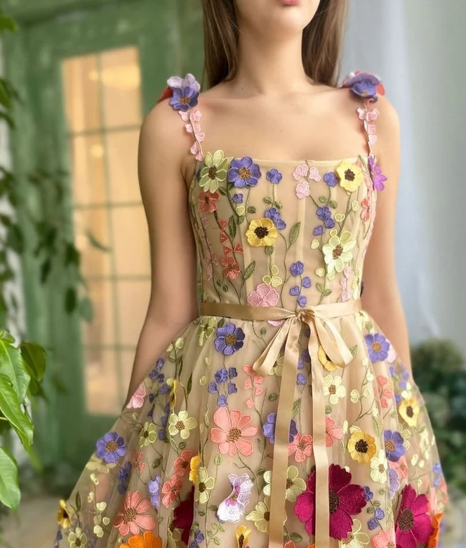 Short wedding dress with beautiful 3d flowers. Unique strapless short Homecoming Dress fg691