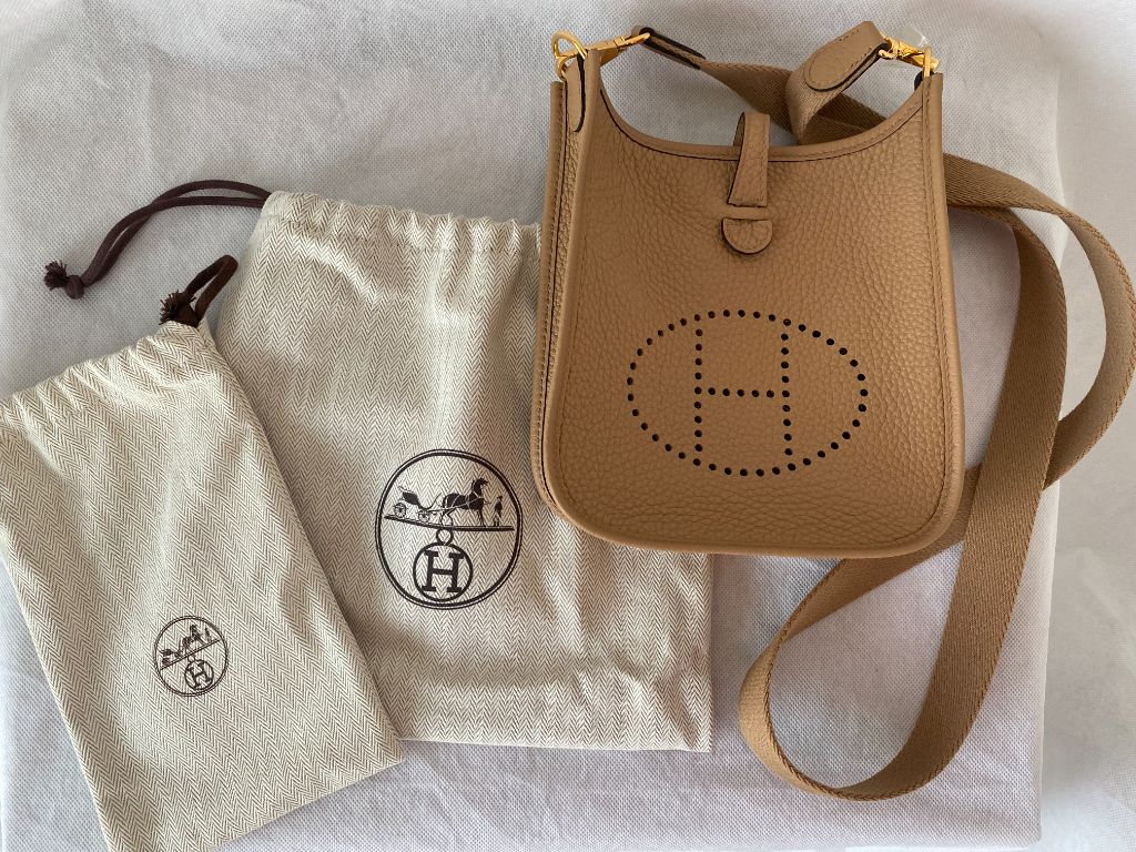 Hermes Clemence Leather Evelyne Crossbody Bag
