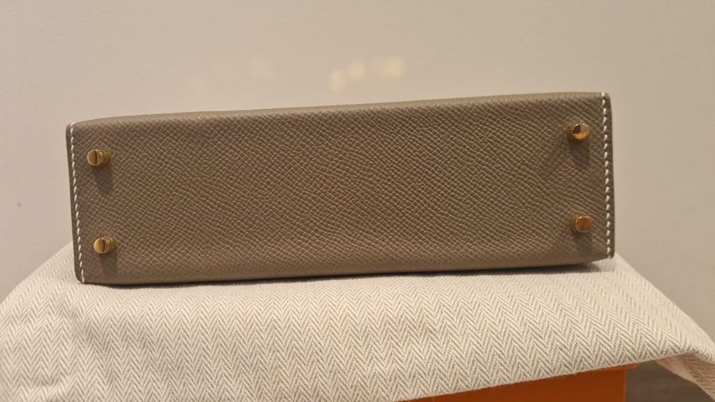 Hermes Kelly 20 Mini Sellier Bag Etoupe Limited Edition Epsom Gold Hardware