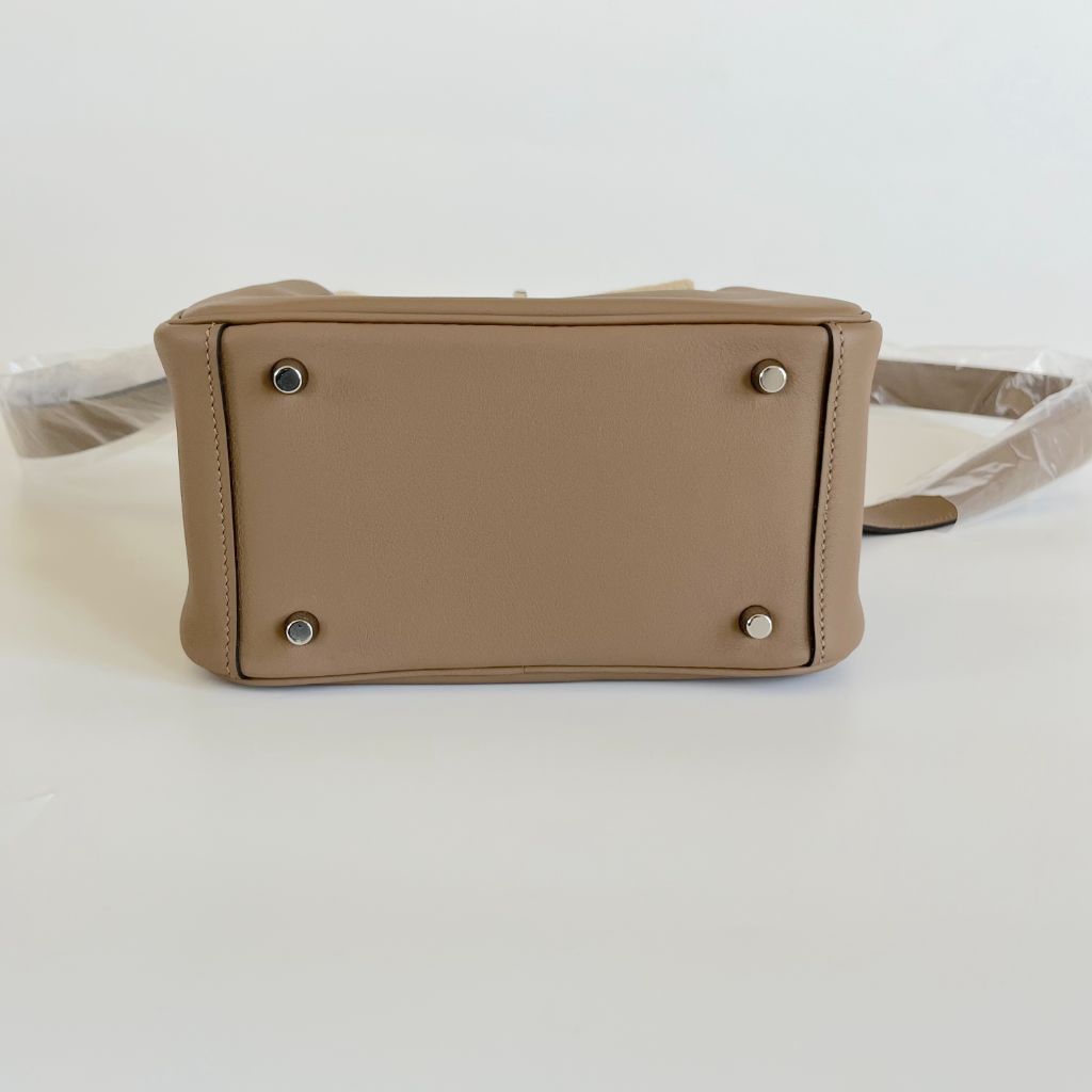 Hermes Mini Lindy Veau Swift Leather Bag