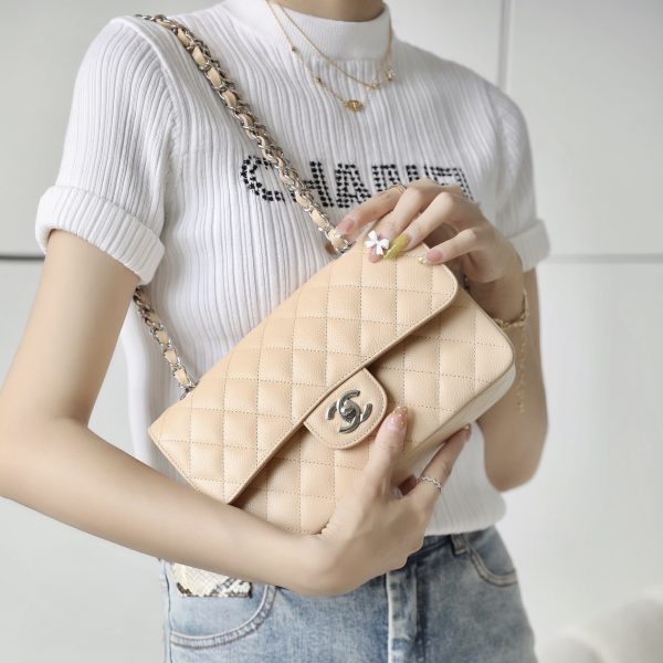 C hanel classic flap 2.55 handbag