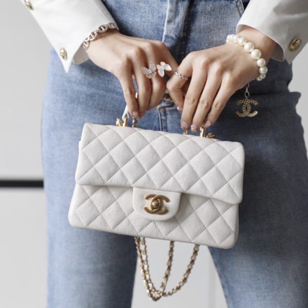 C hanel 24P handle cover white