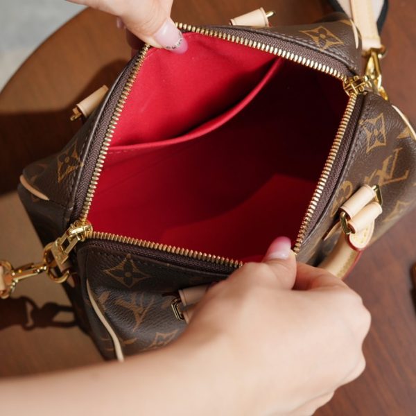 L V Speedy pillow bag M46234