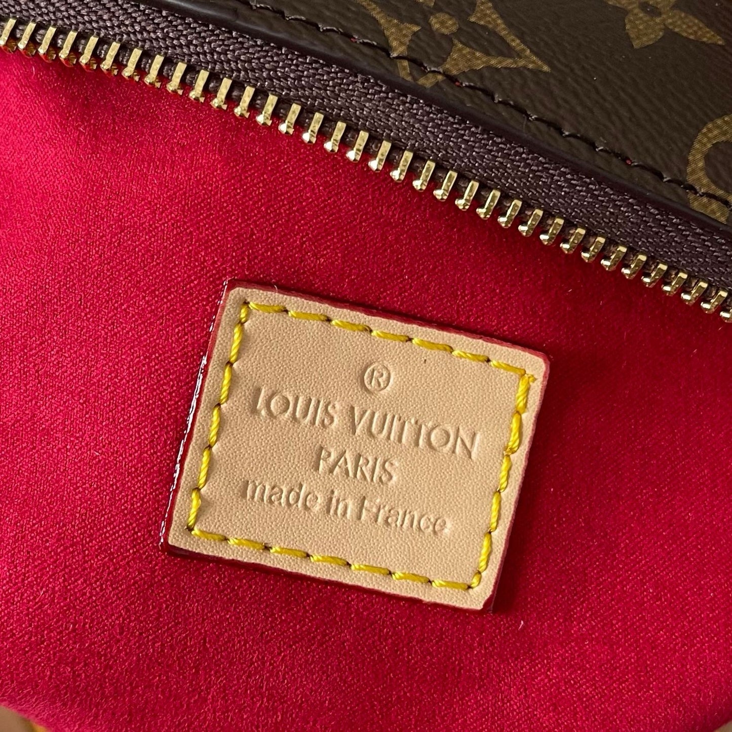 Louis Vuitton M12019 Lockit BB