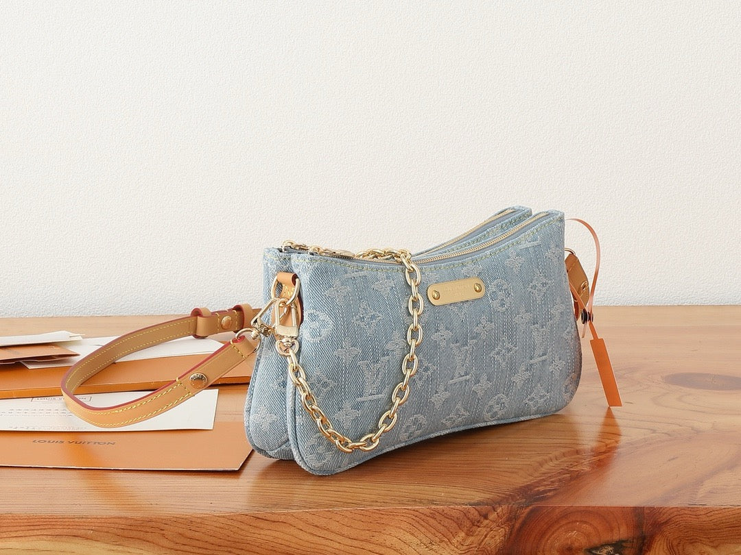 Louis Vuitton M83532 Liv Pochette