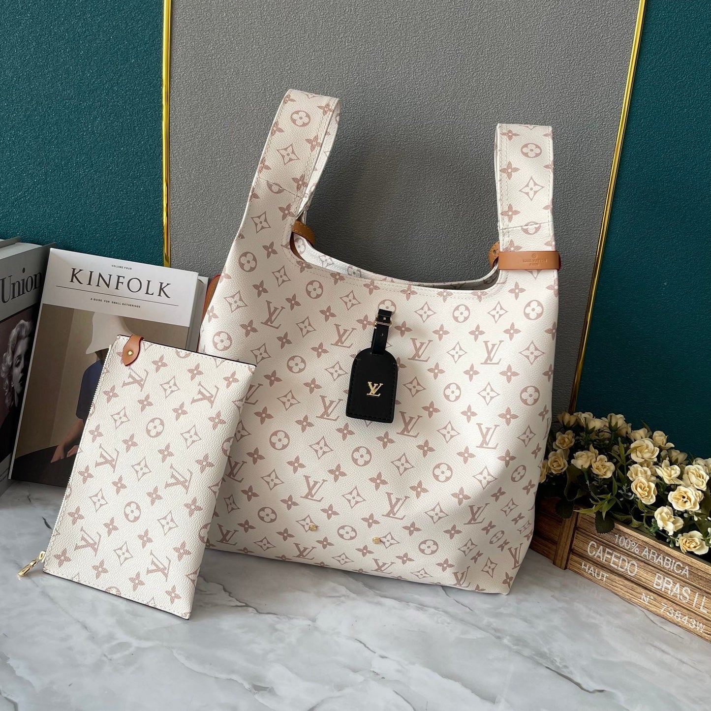 Louis Vuitton M24409 Atlantis GM