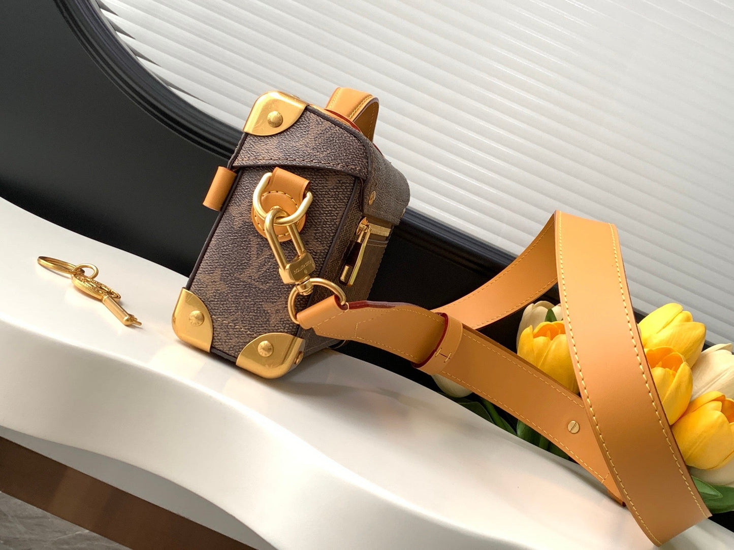 Louis Vuitton M11535 Soul Trunk