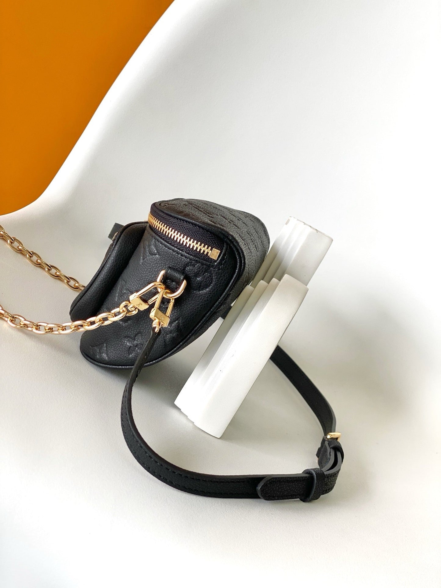Louis Vuitton M46917 Mini Bumbag