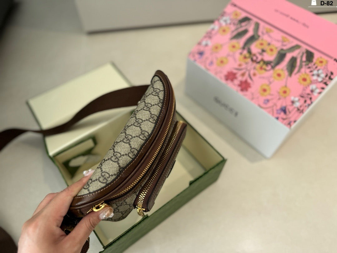 GUCCI Small belt bag with Interlocking G