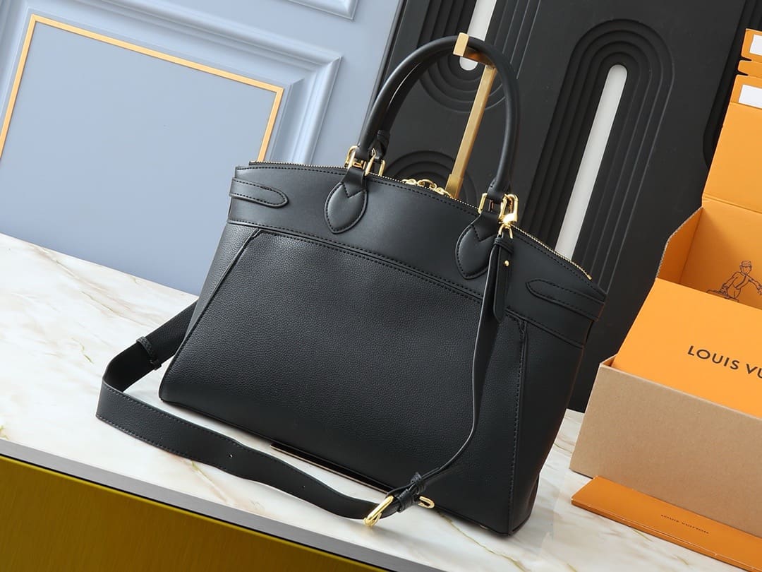 Louis Vuitton M22914 Vendôme MM