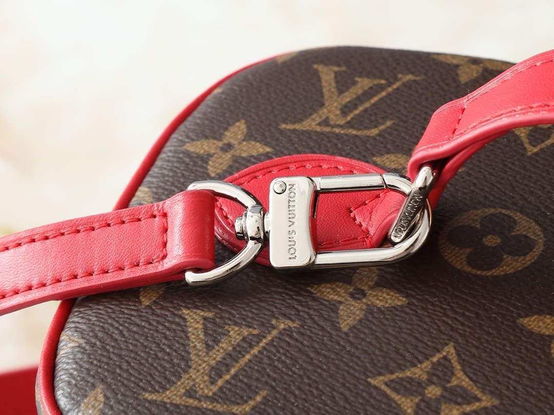 Louis Vuitton M12671 Nice BB