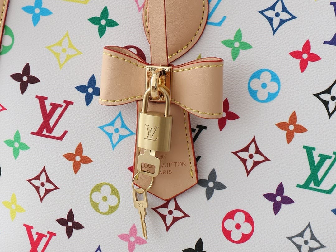 Louis Vuitton M13079 LV x TM OnTheGo MM