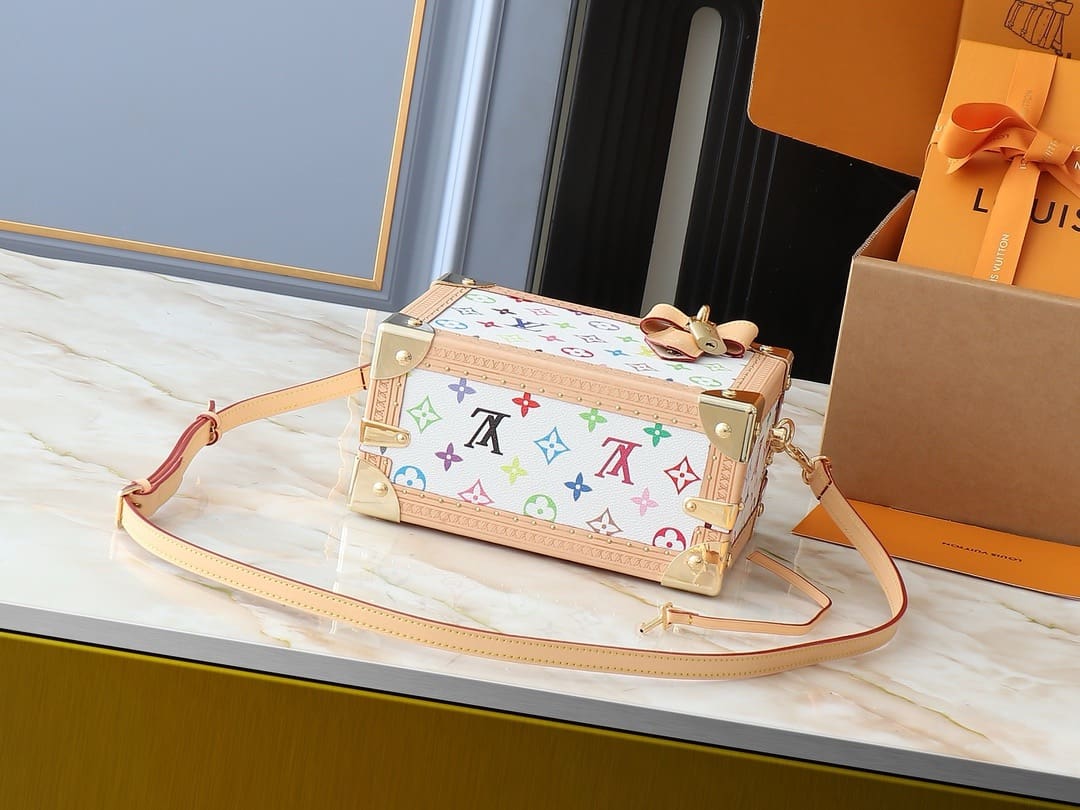 Louis Vuitton M13125 LV x TM Petite Valise