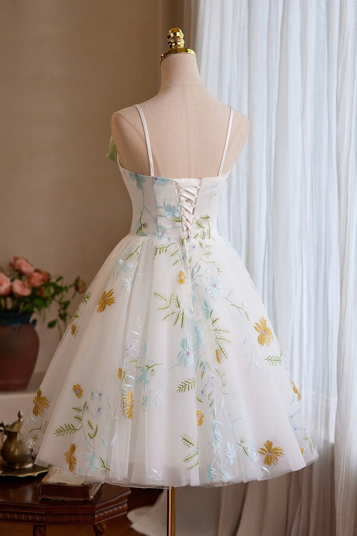 White Tulle Floral Short Prom Dress, Beautiful A-Line Homecoming Party Dress