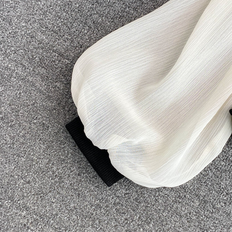 Simple sweetheart neck long sleeve top 252