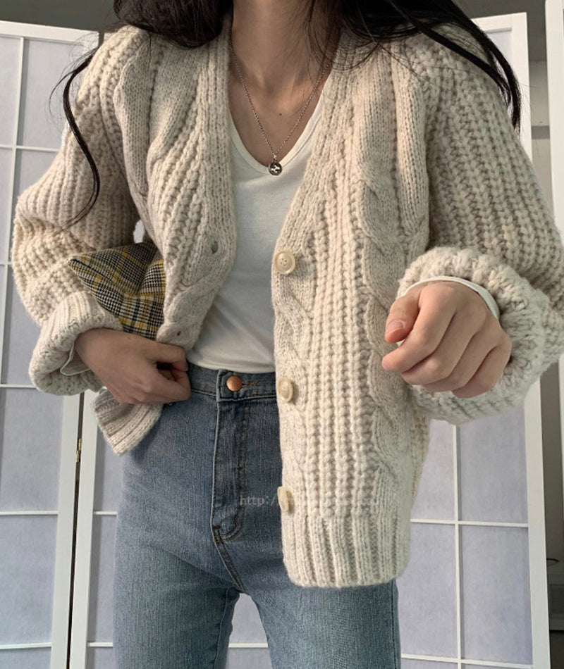 Simple V-neck knitted sweater coat 153