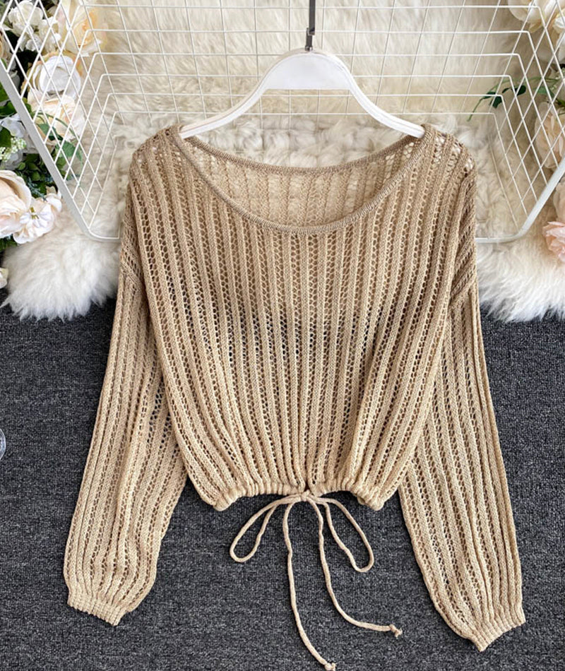 Thin cut-out knitted top 371
