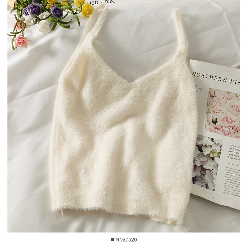 Plush short sweater with slim suspender vest inside 1749