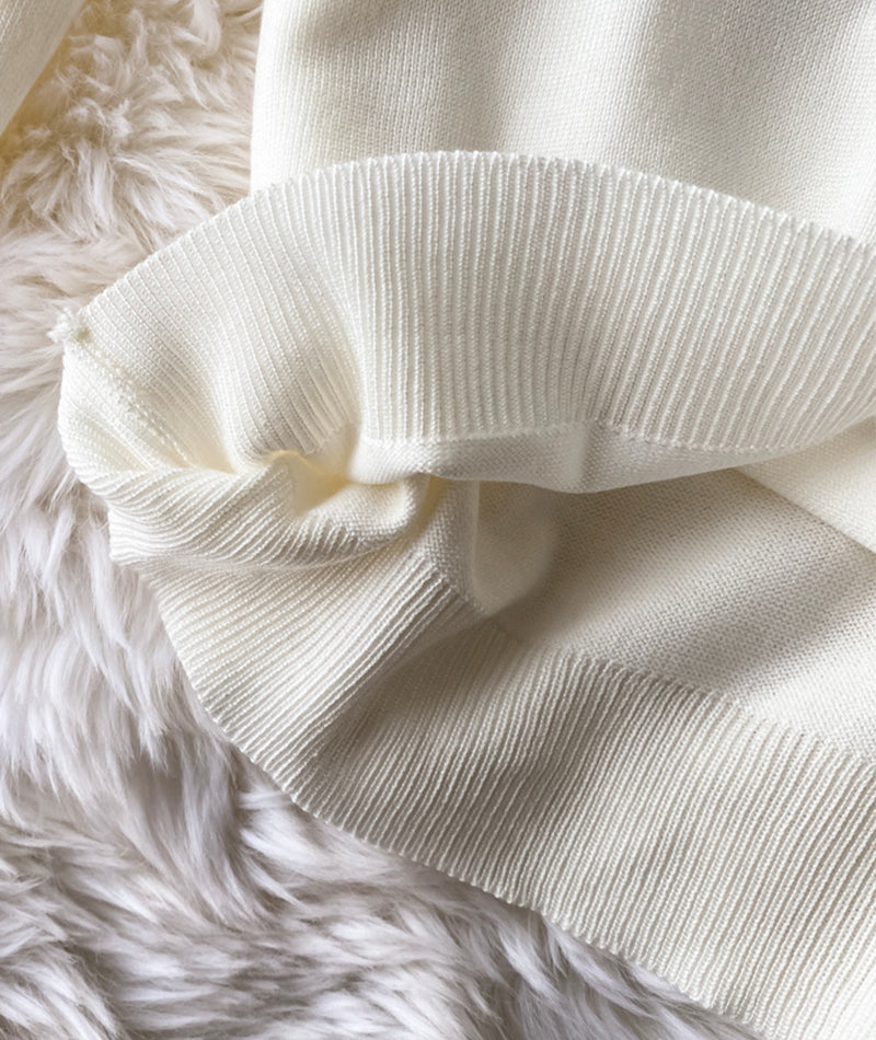 Unique round neck long sleeve sweater 105