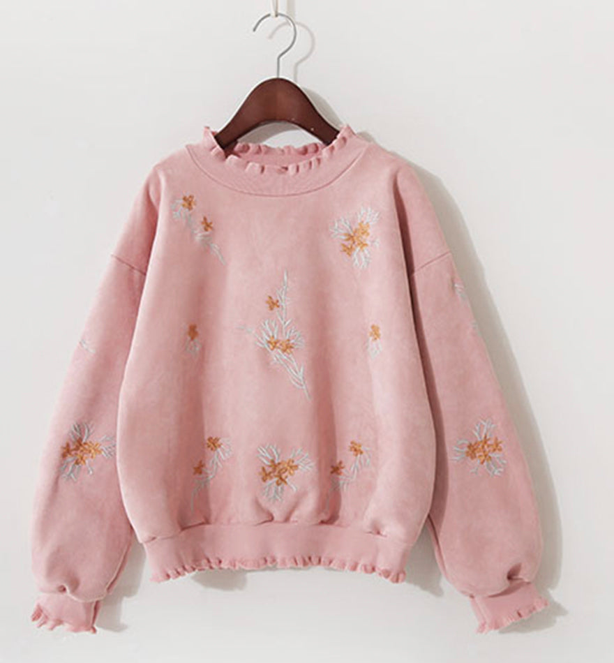 Cute embroidered long-sleeved T shirt 072